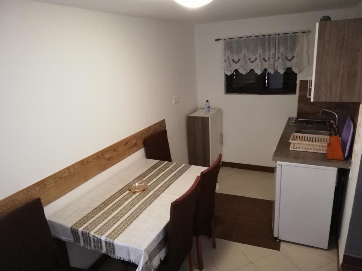 Apartman Cvita Ткон Экстерьер фото